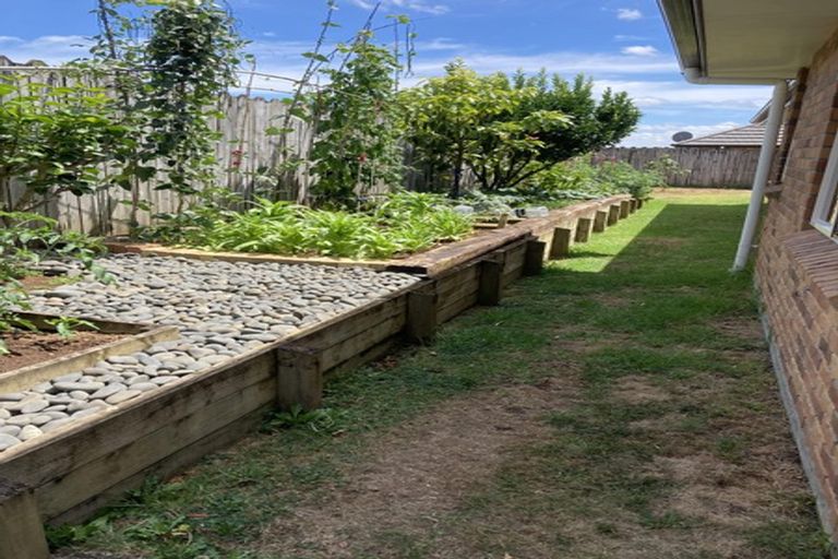 Photo of property in 101 Kitchener Road, Pukekohe, 2120