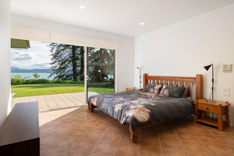 Photo of property in 5564 Kenepuru Road, Waitaria Bay, Picton, 7282