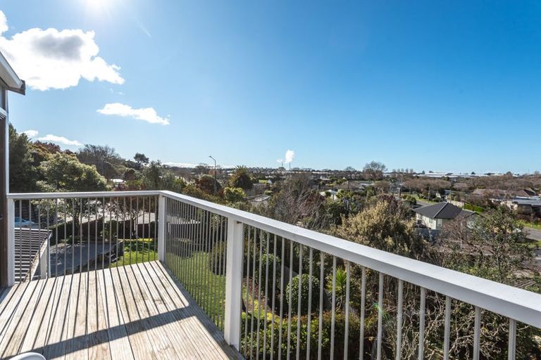 Photo of property in 1 Dalgarven Place, Hillsborough, Christchurch, 8022