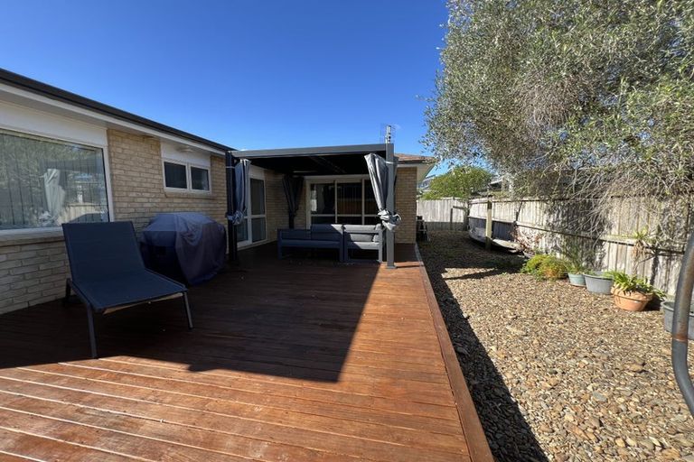 Photo of property in 13a Arimu Road, Papakura, 2110