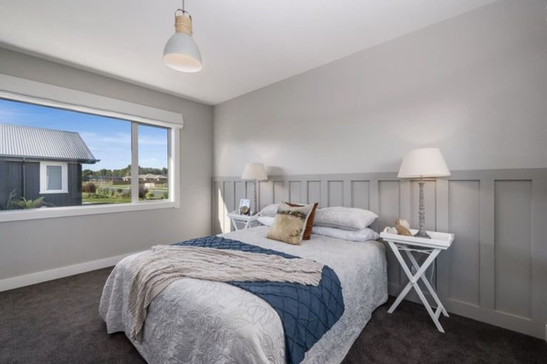 Photo of property in 56 Oakdale Drive, Kinloch, Taupo, 3377