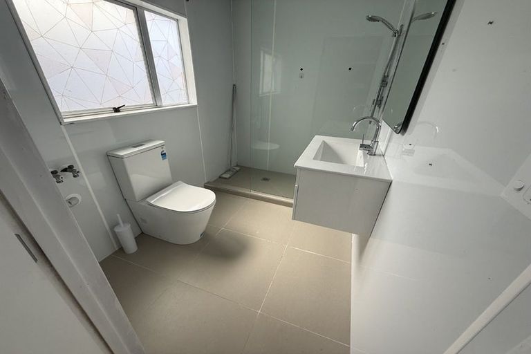 Photo of property in 98 Wallace Road, Papatoetoe, Auckland, 2025