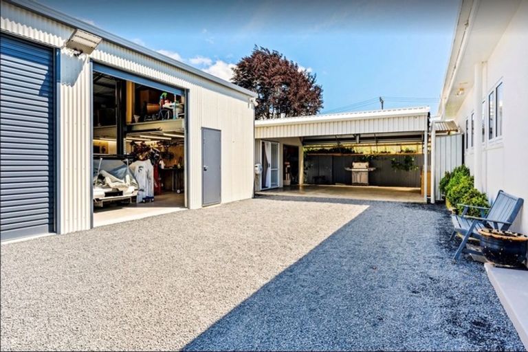 Photo of property in 310 Fergusson Drive, Heretaunga, Upper Hutt, 5018