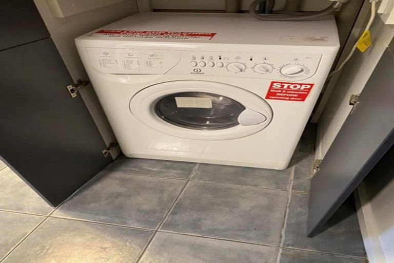 Photo of property in Atrium Towers, 5f/154 The Terrace, Wellington Central, Wellington, 6011