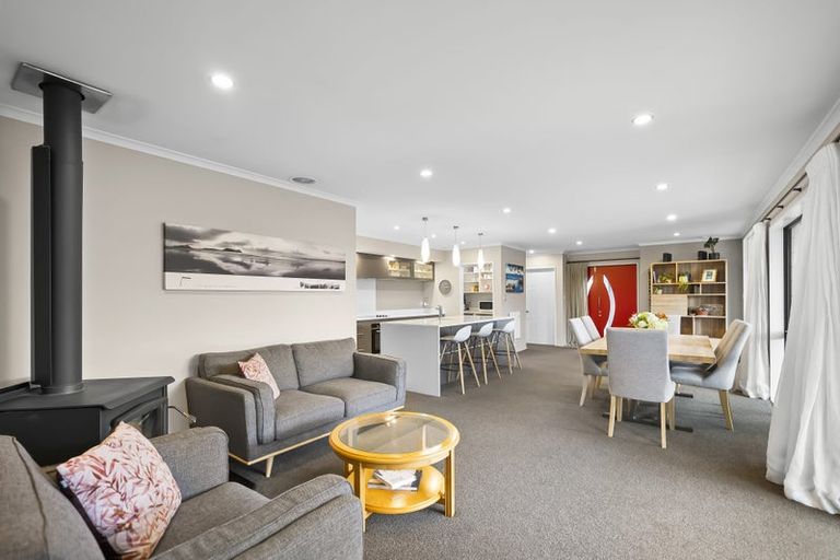 Photo of property in 24 Hakatere Road, Pegasus, 7612