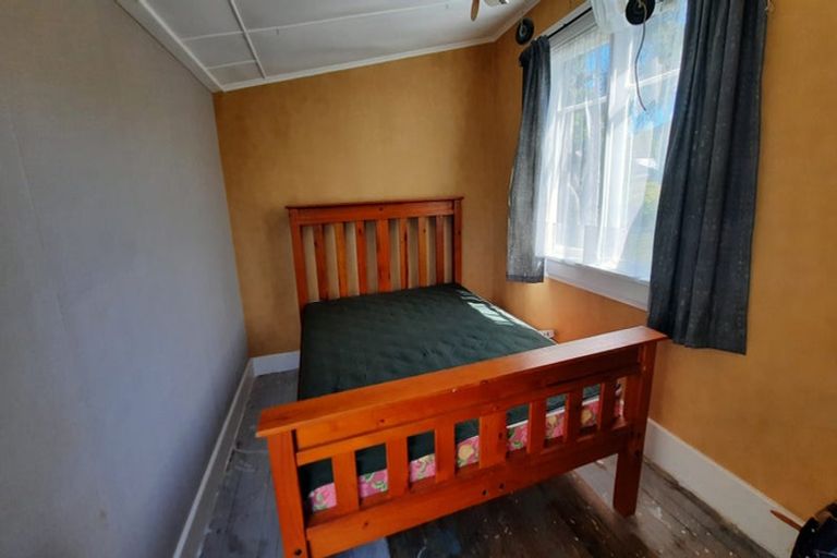 Photo of property in 27 Halsey Street, Clinton, 9534