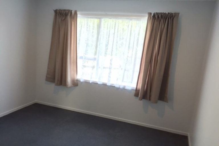 Photo of property in 2/4046 Great North Road, Glen Eden, Auckland, 0602