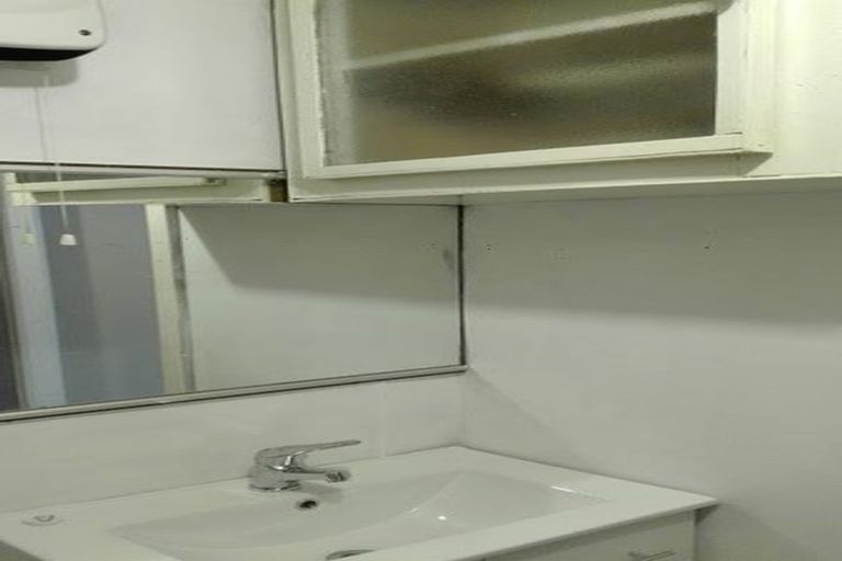 Photo of property in 71 Majoribanks Street, Mount Victoria, Wellington, 6011