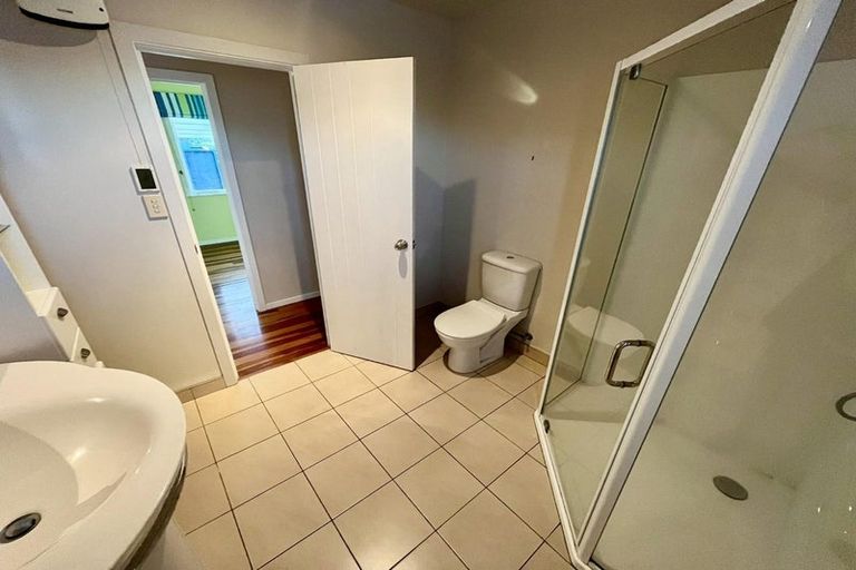 Photo of property in 71 Aberdeen Road, Castor Bay, Auckland, 0620