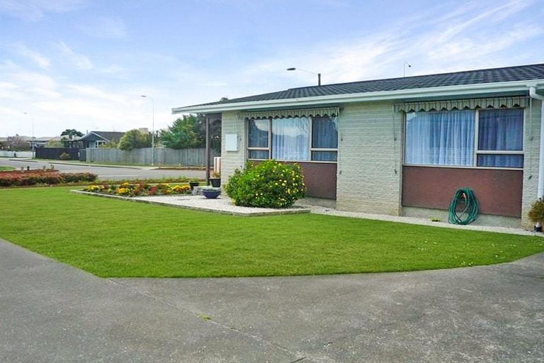 Photo of property in 1/15 Gebbie Road, Taradale, Napier, 4112