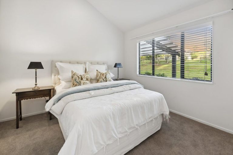 Photo of property in 132 Glenmore Road, Coatesville, Albany, 0793