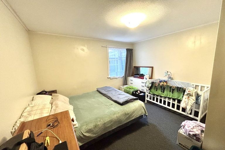 Photo of property in 38 Hinau Street, Tawa, Wellington, 5028