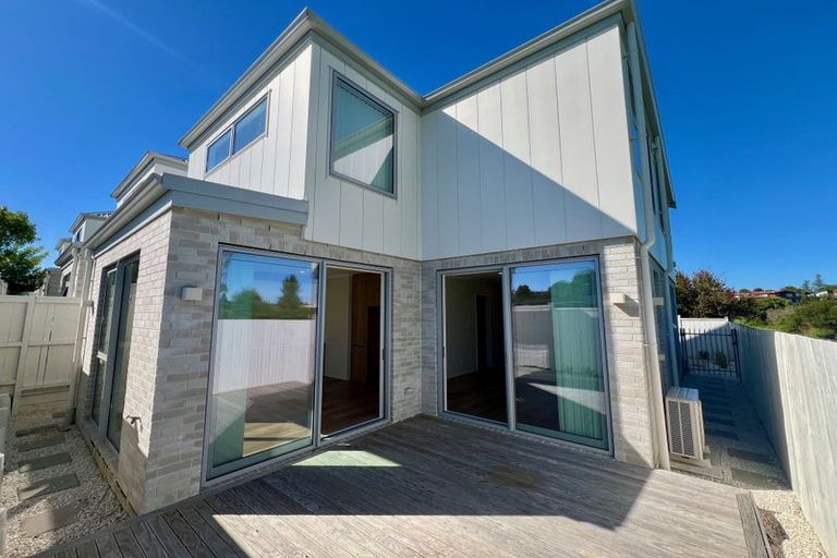 Photo of property in 109 Prince Regent Drive, Half Moon Bay, Auckland, 2012