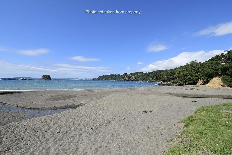 Photo of property in 8 Spray Crescent, Leigh, 0985