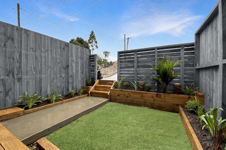 Photo of property in 29d Wharf Road, Te Atatu Peninsula, Auckland, 0610