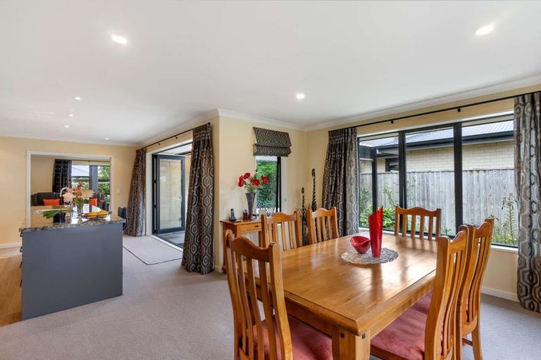 Photo of property in 5 Woodlaw Crescent, Prebbleton, 7604