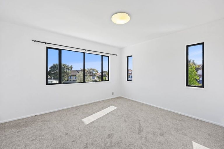 Photo of property in 105/2 Armoy Drive, East Tamaki, Auckland, 2016