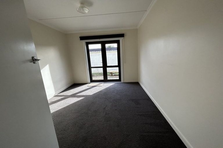 Photo of property in 80 Peel Street, Westport, 7825