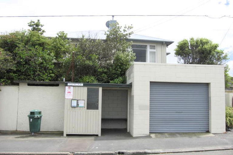 Photo of property in 128a The Ridgeway, Mornington, Wellington, 6021