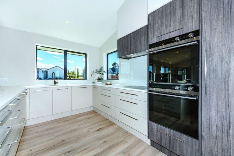 Photo of property in 12 Lusk Street, Rangiora, 7400