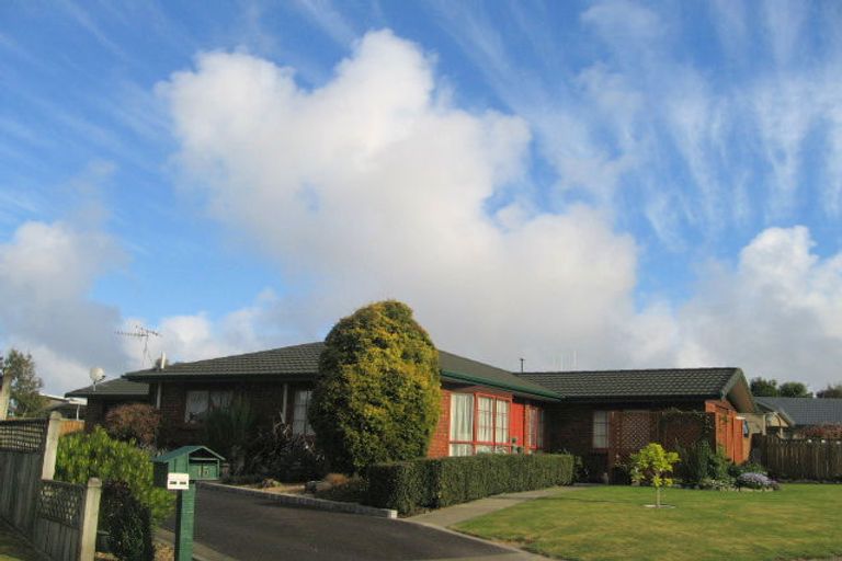 Photo of property in 15 Holdsworth Drive, Otamatea, Whanganui, 4500