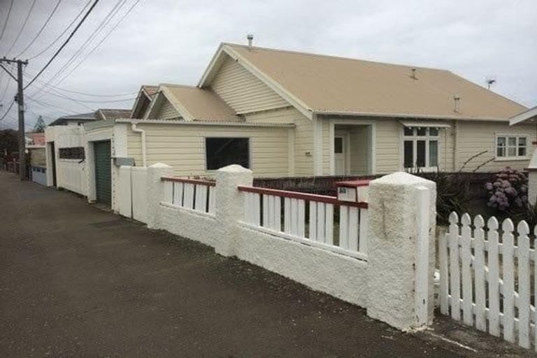 Photo of property in 148 Coutts Street, Kilbirnie, Wellington, 6022