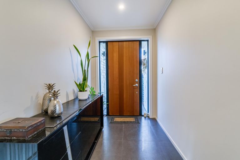 Photo of property in 11 Lakeland Avenue, Twizel, 7901