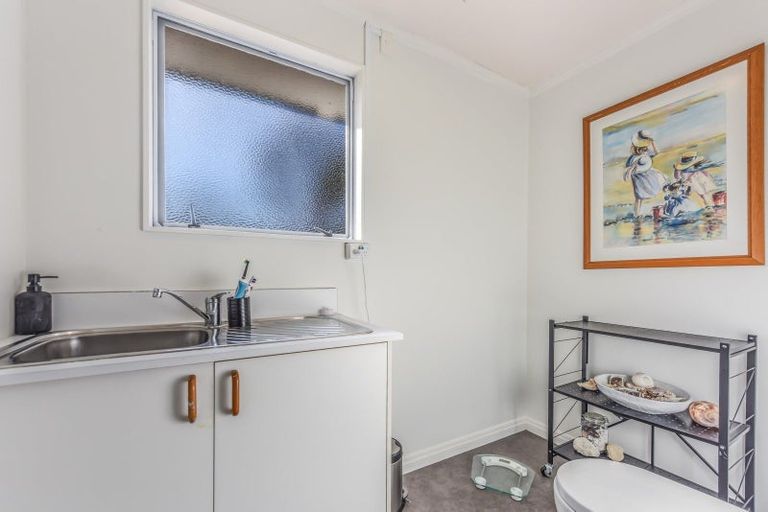 Photo of property in 215a Waikawa Road, Waikawa, Picton, 7220