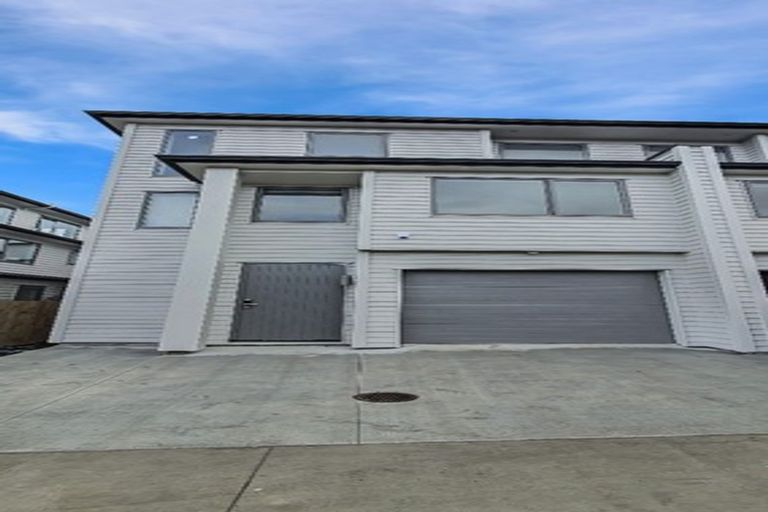 Photo of property in 61b Kervil Avenue, Te Atatu Peninsula, Auckland, 0610