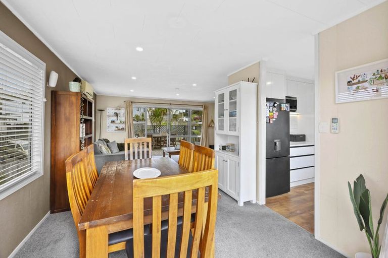 Photo of property in 17 Sherie Place, Howick, Auckland, 2014