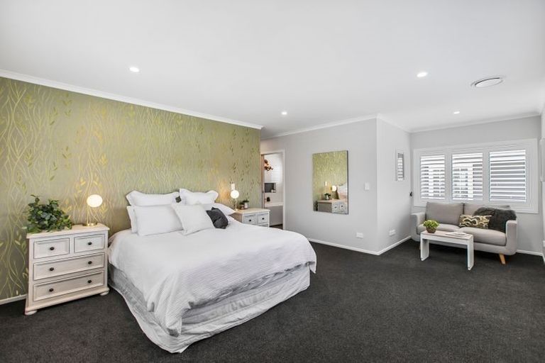 Photo of property in 76 Uxbridge Road, Cockle Bay, Auckland, 2014