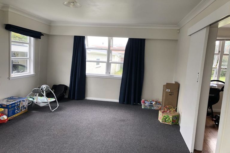 Photo of property in 61 Birmingham Street, Takaro, Palmerston North, 4412