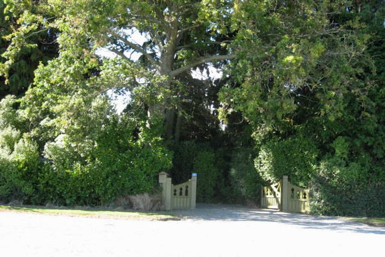 Photo of property in 30 Rakaia Barrhill Methven Road, Rakaia, 7710