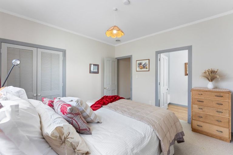 Photo of property in 1 Eruini Street, Waikanae Beach, Waikanae, 5036