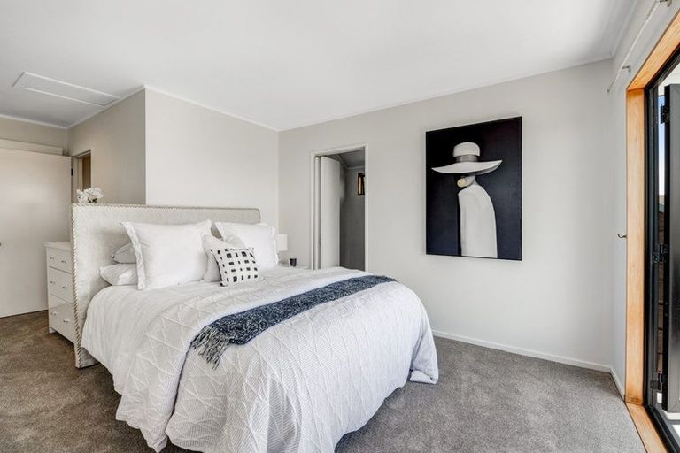 Photo of property in 8b Duncansby Road, Stanmore Bay, Whangaparaoa, 0932