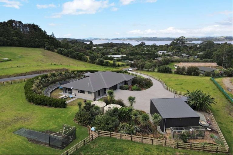 Photo of property in 11 Saint Anthonys Way, Kerikeri, 0294