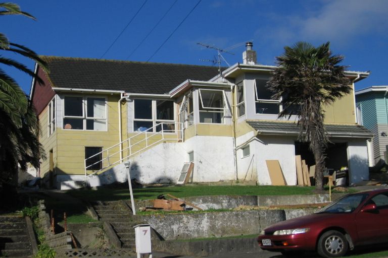 Photo of property in 7 Ngahue Crescent, Elsdon, Porirua, 5022