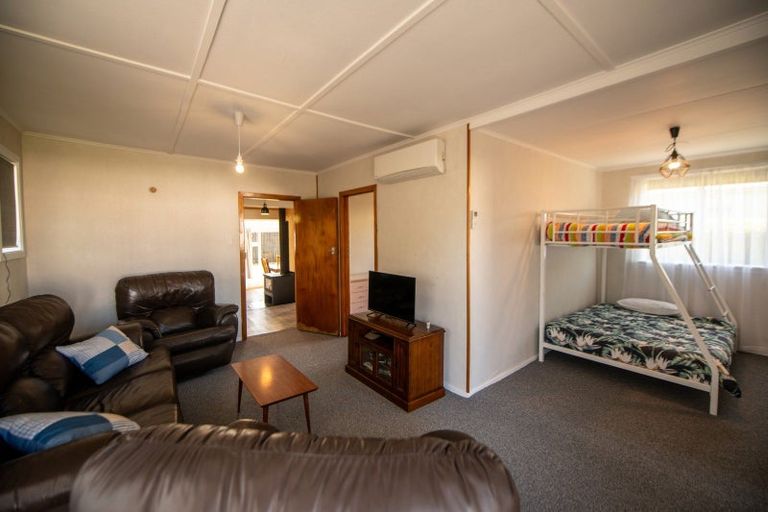 Photo of property in 11 Noble Street, Owaka, 9585