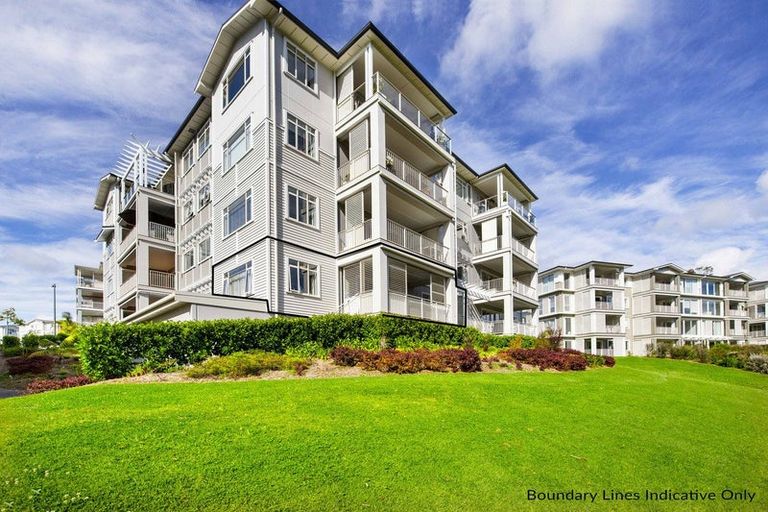 Photo of property in 90 Eaves Bush Parade, Orewa, 0931