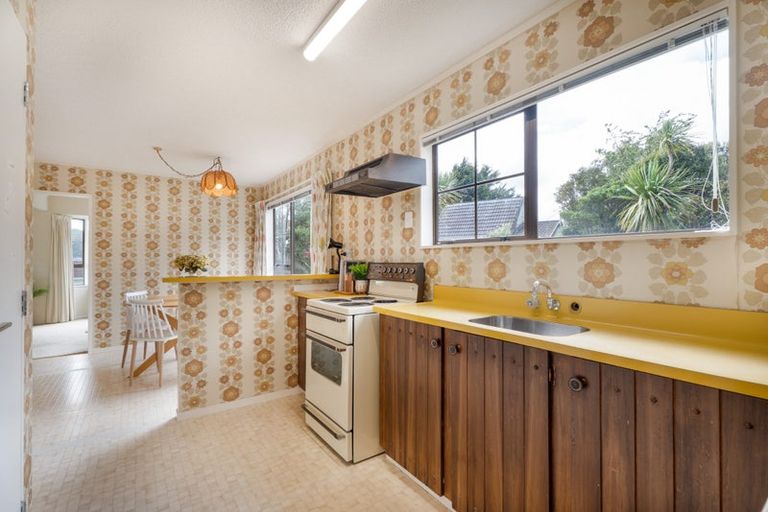 Photo of property in 33 Abilene Crescent, Churton Park, Wellington, 6037