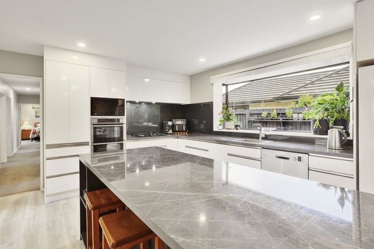 Photo of property in 17 Windsor Court, Rangiora, 7400