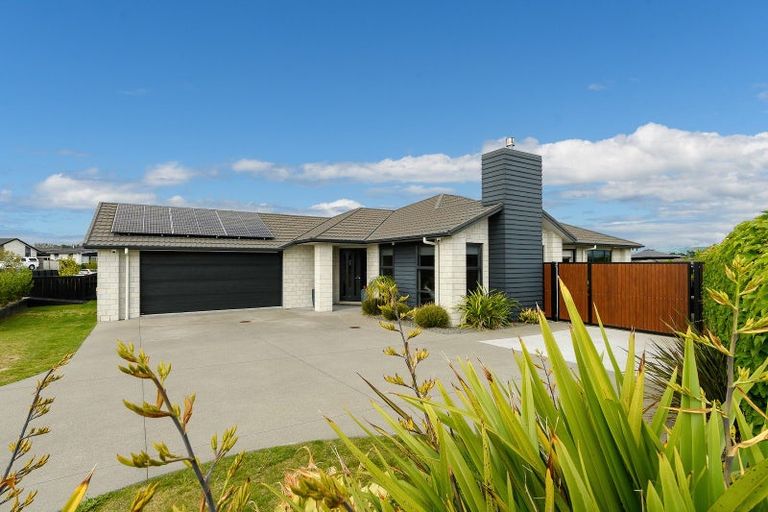 Photo of property in 65 Puhirake Crescent, Pyes Pa, Tauranga, 3112