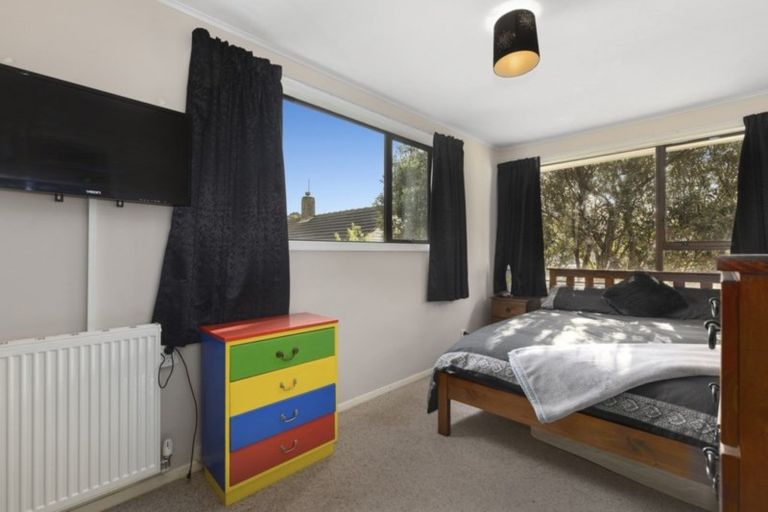 Photo of property in 12 Boyd Grove, Naenae, Lower Hutt, 5011