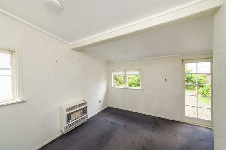 Photo of property in 348 College Street, West End, Palmerston North, 4410