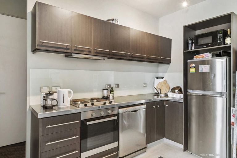 Photo of property in Vespa Apartments, 402/20 Hanson Street, Mount Cook, Wellington, 6021