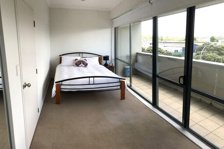 Photo of property in Cook Street Flats, 12a/88 Cook Street, Auckland Central, Auckland, 1010