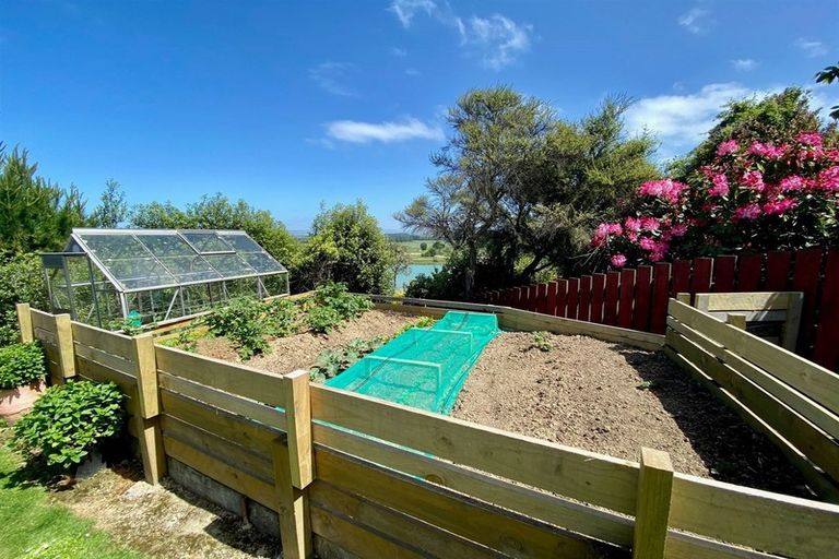 Photo of property in 17 Saint Andrew Place, Balclutha, 9230