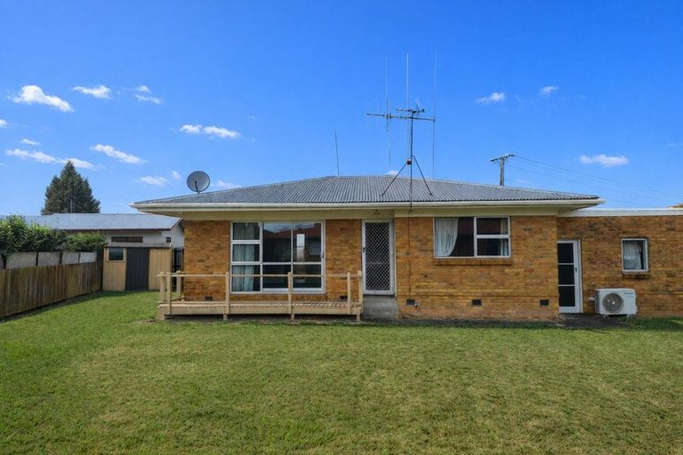 Photo of property in 4 Heather Place, Melville, Hamilton, 3206