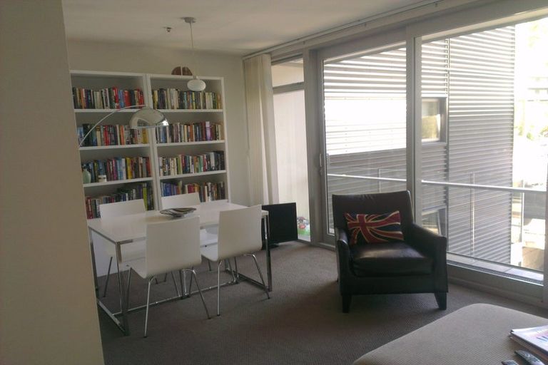 Photo of property in Montreaux Apartments, 3k/164 The Terrace, Wellington Central, Wellington, 6011