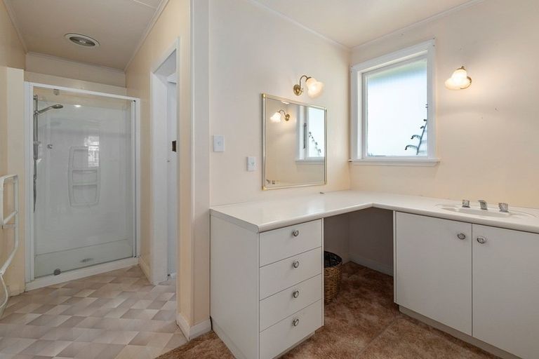 Photo of property in 77 Milton Terrace, Picton, 7220